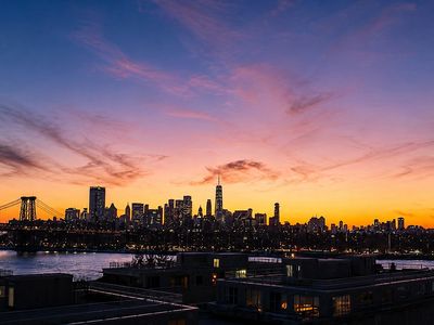 1 Northside Piers APT 12D