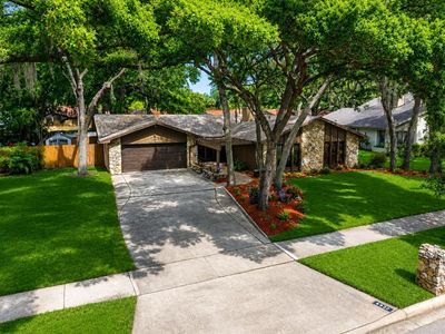 4922 Briar Oaks Cir