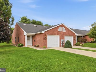 150 Chantilly Ct