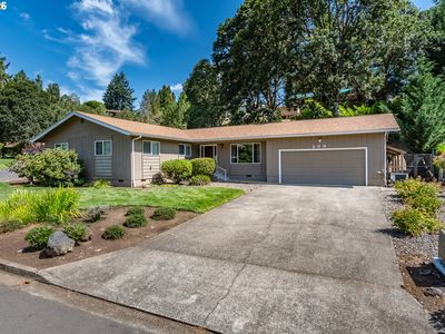 209 N River Dr