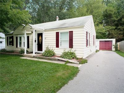 87 Rosemont Ave