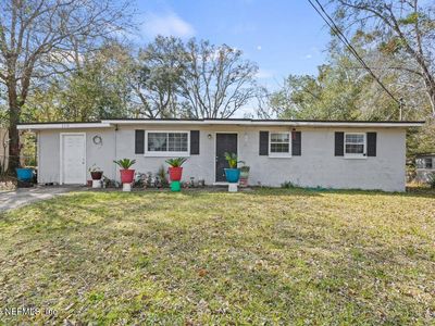 2310 MISS MUFFET Lane W