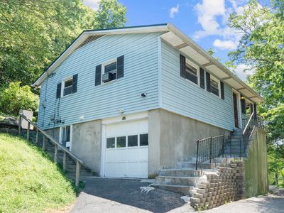 31 Old Shelter Rock Road