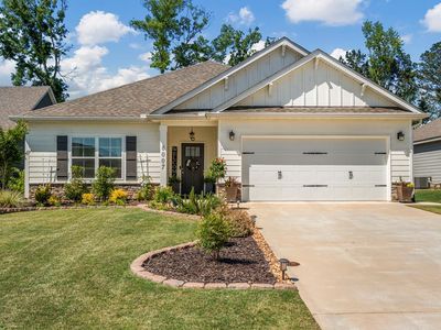 8007 Barton Dr
