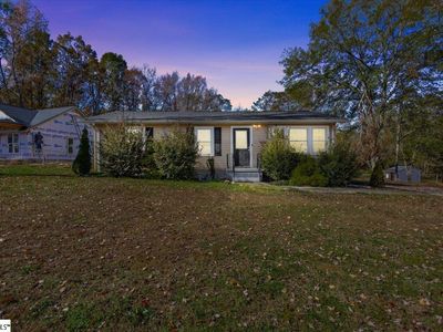 121 Woodland Dr