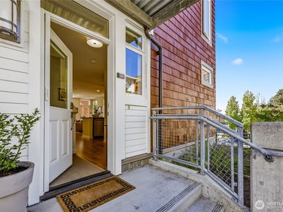130 Harbor Square Loop NE #H1