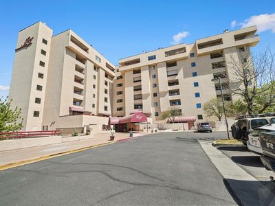 1111 Horizon Dr APT 807