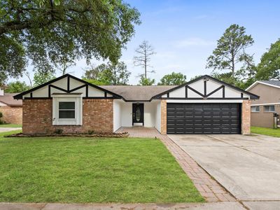 16910 Gleneagle Dr N