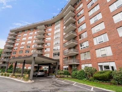280 Boylston St APT 213