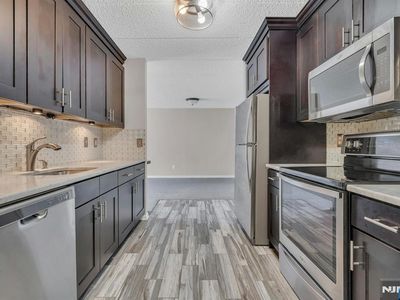 446 Passaic St APT 4F