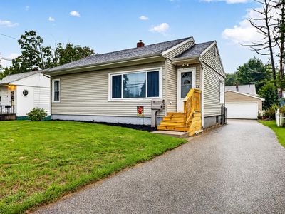 71 Mason Ave N