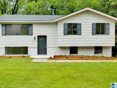 1645 Barrington Ln