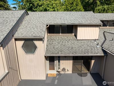 2944 Kennewick Place NE