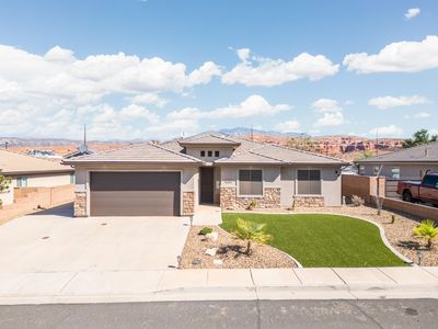 533 E Sun Dusk Ln