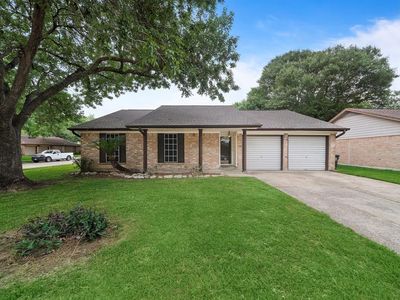 1617 Pecan Hollow St