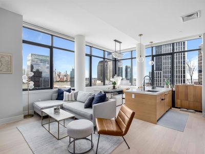 10 Provost St UNIT 2704