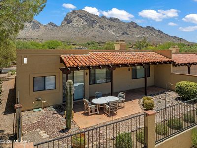 811 E Camino Corrida