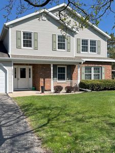 2524 VILLAGE LANE #D