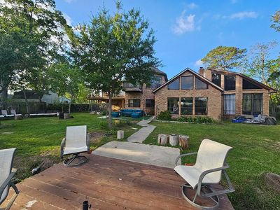 2554 Loganberry Cir