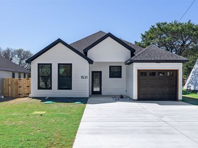 Property at 1531 Corona Dr, Granbury, TX