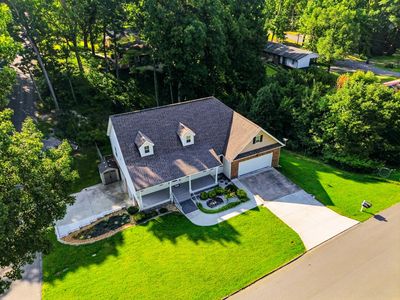 2850 Parkwood Trl NW