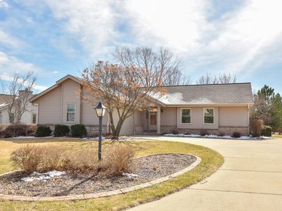 W142N10697 Wooded hills DRIVE