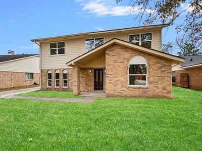 3835 Green Crest Dr