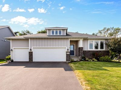 651 Elizabeth Way