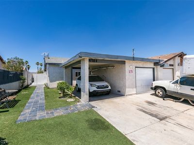 4562 Via San Rafael