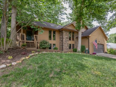 3711 Lansing Ave