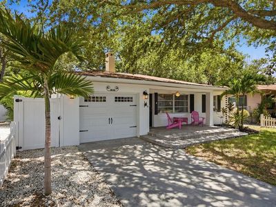 1023 Granada St