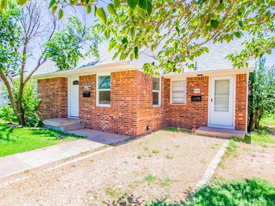 Property at 406 E Buckley St, Brownfield, TX