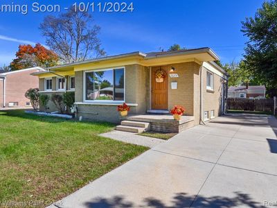 1075 Lori St