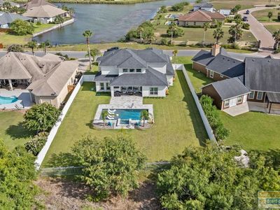 50 Whooping Crane Dr