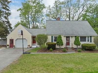 18 Buckman Dr