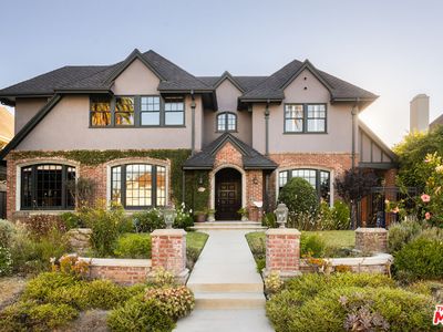 309 S Plymouth Blvd