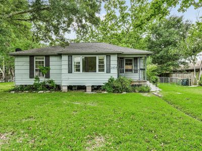 Property at 2404 Pearland Ave, Pearland, TX