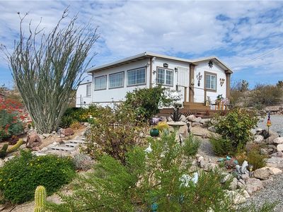 670 W Hualapai Creek Dr