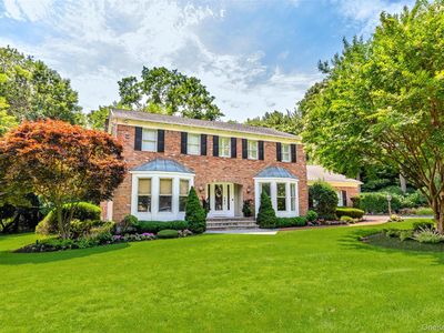 8 Quaker Hill Road