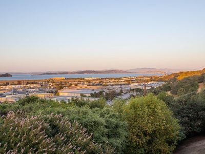 132 Tiburon Boulevard