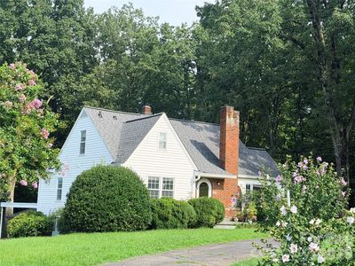 3732 Hickory Hwy