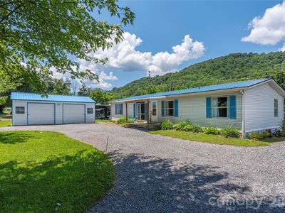 1458 Old Balsam Rd