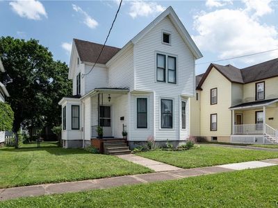 105 Erie St