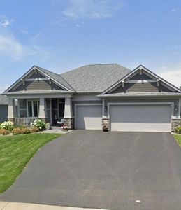 2319 Hillcrest Dr