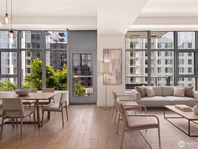 588 Bell Street #801s