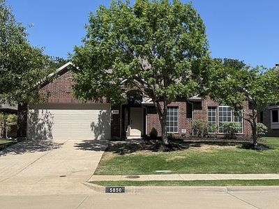 5850 Foxglove Ln
