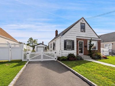 5 Marvin Avenue