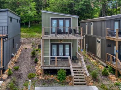 185 Meadows Dr