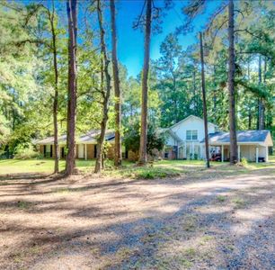 447 Burrow Ln