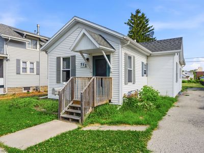 111 E Follett St